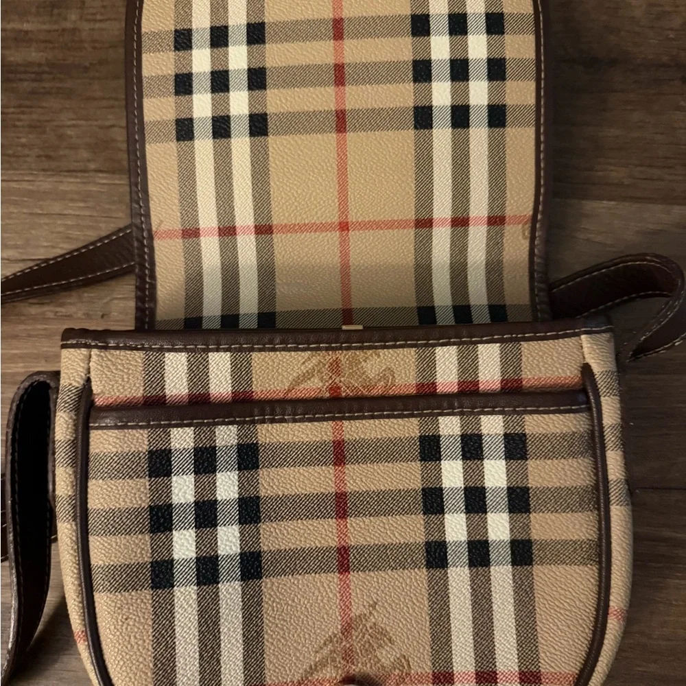 Burberry Crossbody  Bag - Picture 8 of 11